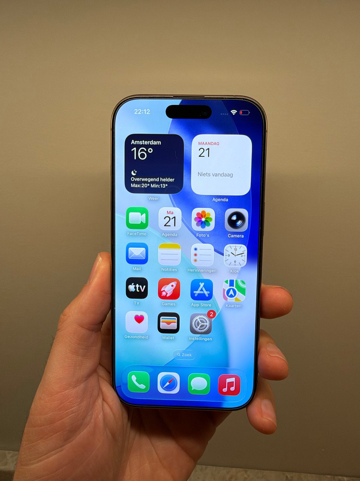 iPhone 16 Pro - 128GB - Desert Titanium - Zo goed als nieuw, Telecommunicatie, IPhone 16 Pro, 128 GB, Ophalen of Verzenden, Zo goed als nieuw