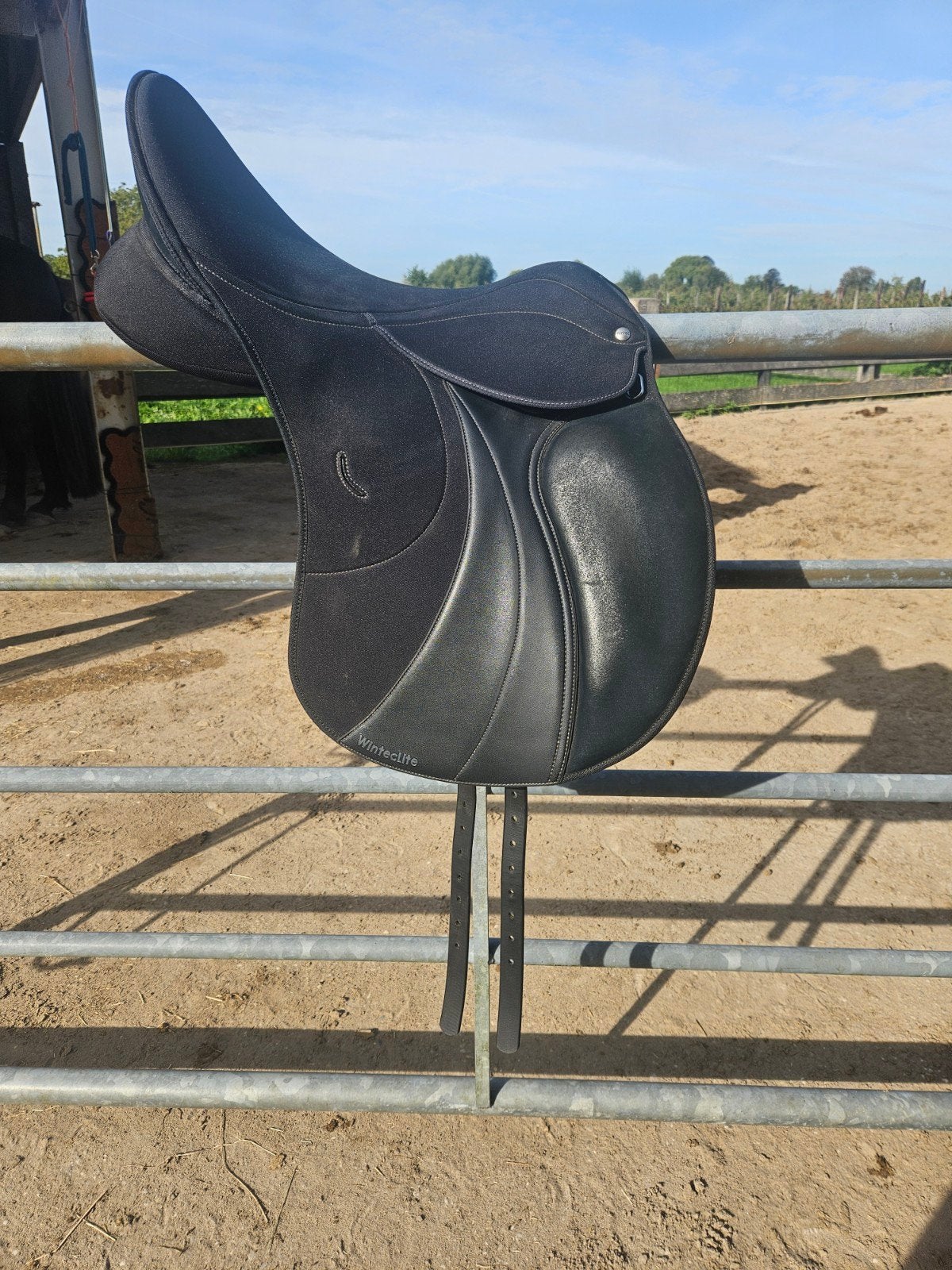 wintec lite 18 inch veelzijdigheidszadel hart, Ophalen, Zo goed als nieuw