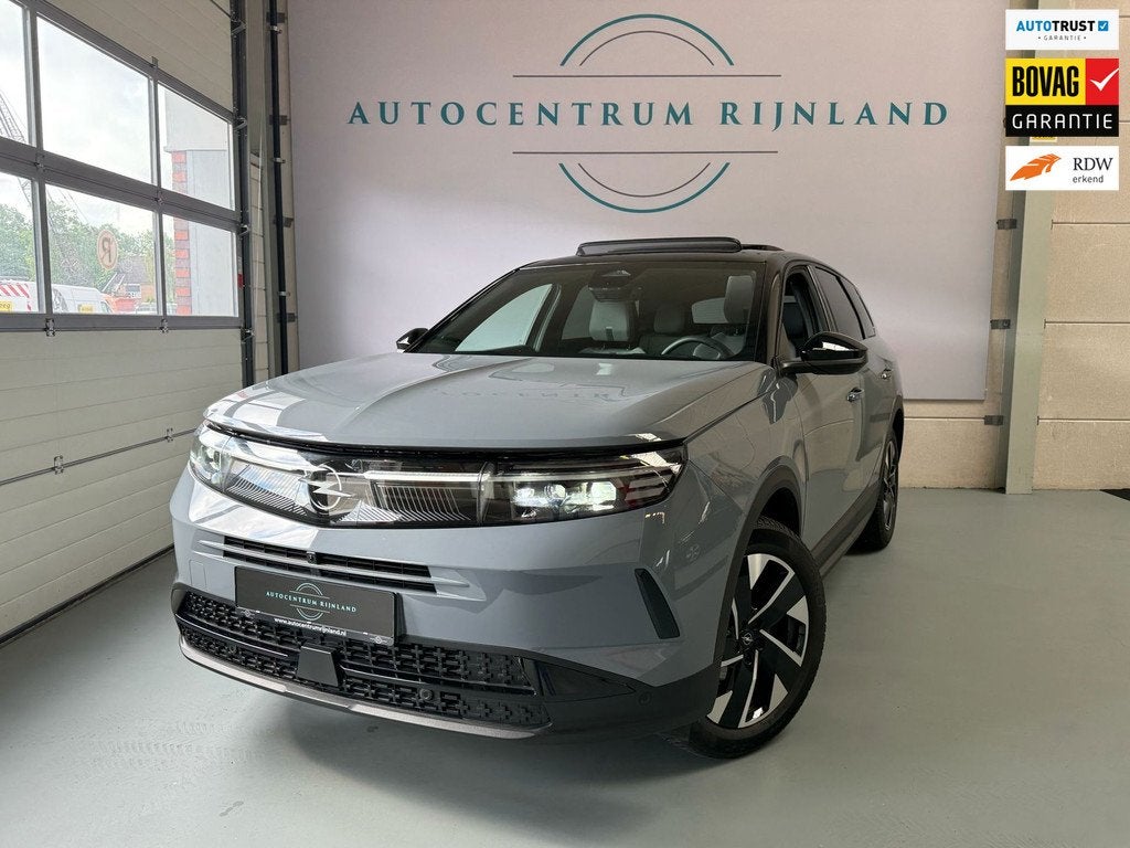 Opel GRANDLAND 1.2 Turbo Hybrid GS Panoramdak, Head up displ, 136 pk, Euro 6, 1199 cc, Leder en Stof