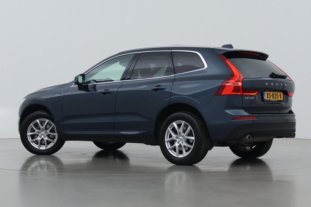 Volvo XC60 T8 Twin Engine Momentum | ACC | Panoramadak | Luc, Gebruikt, 4 cilinders, Blauw, 2039 kg