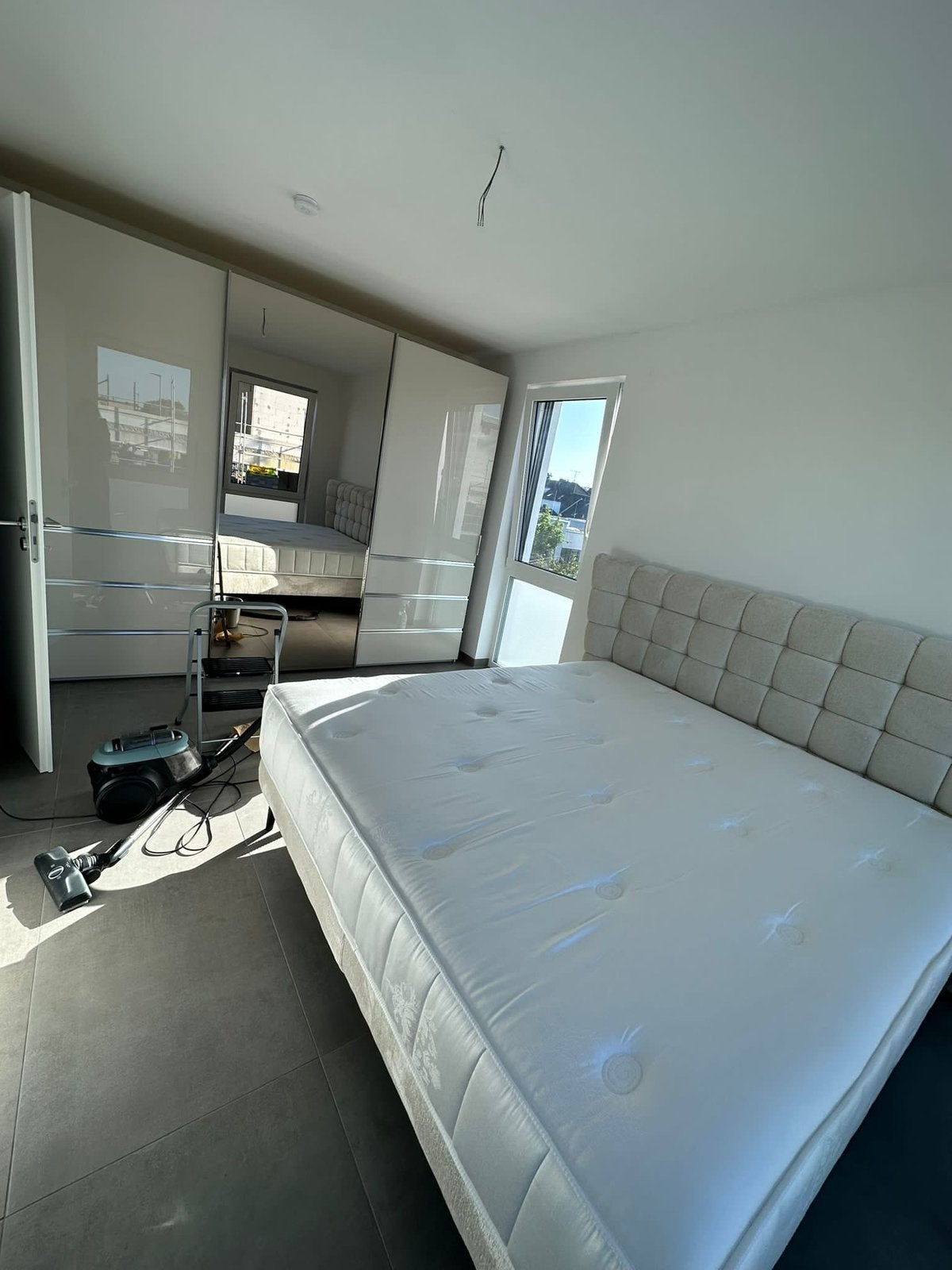 Novel MALIBU kledingkast 300cm – spiegel/soft-close –z.g.a.n, Ophalen, 200 cm of meer, Met klep(pen), Zo goed als nieuw