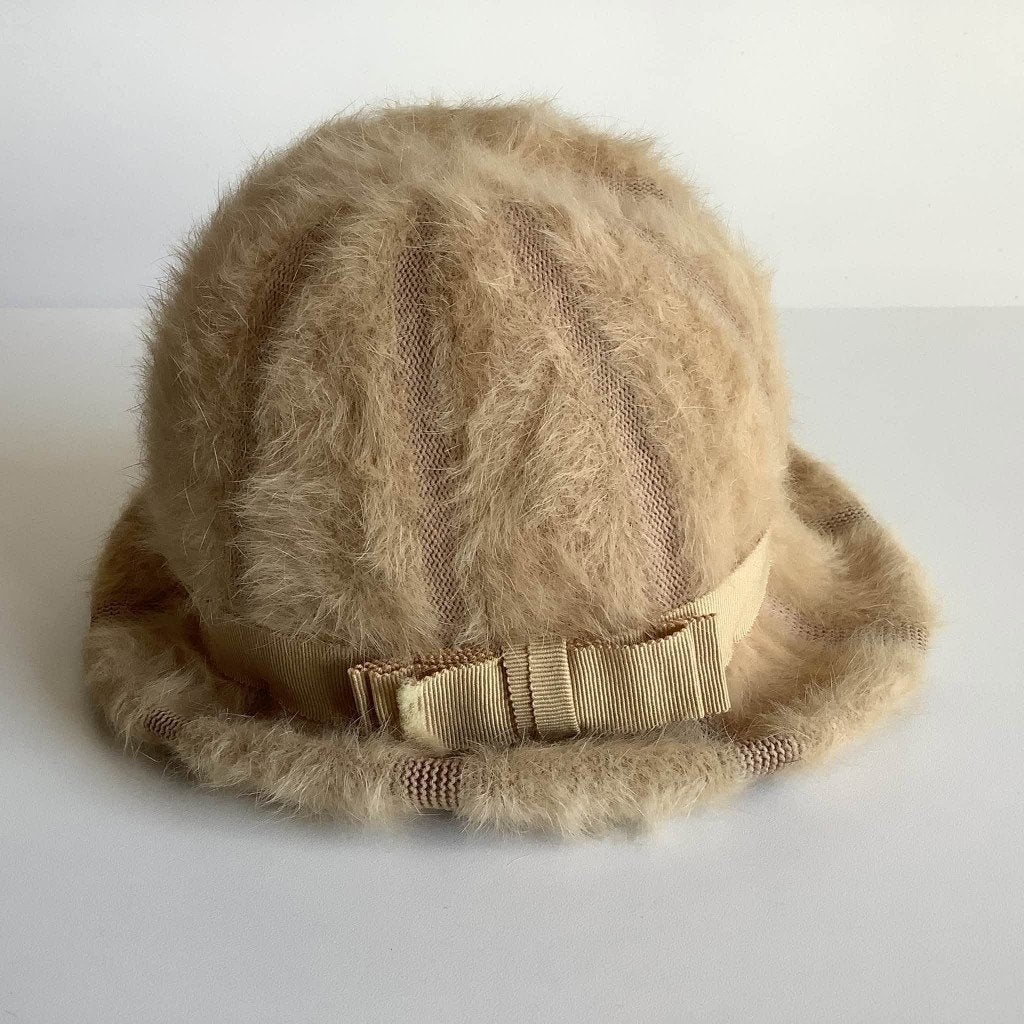 Vintage poederroze hoedje met angorawol, Ophalen of Verzenden, Dames