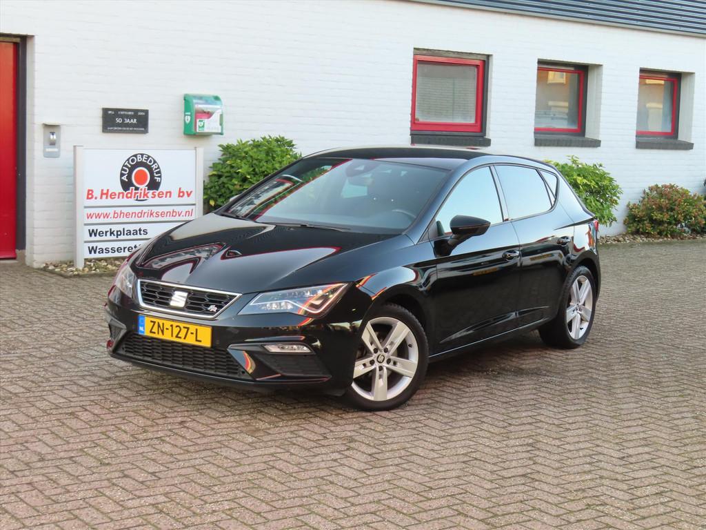 Seat Leon 1.5 TSI 130PK FR Business Intense/ All season band, Stof, 4 cilinders, Parkeersensor, Leon