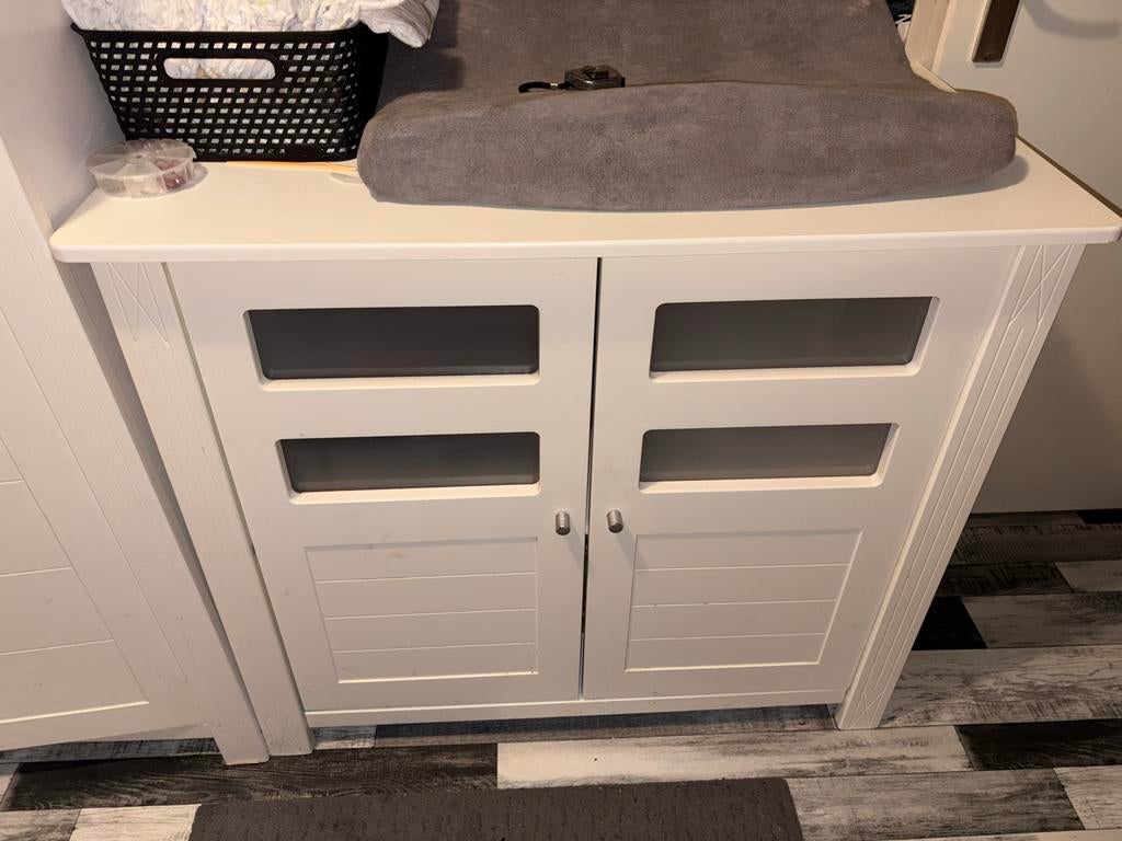 Commode in goede staat met plakplank, 50 tot 70 cm, Ophalen of Verzenden, 100 cm of meer, Zo goed als nieuw