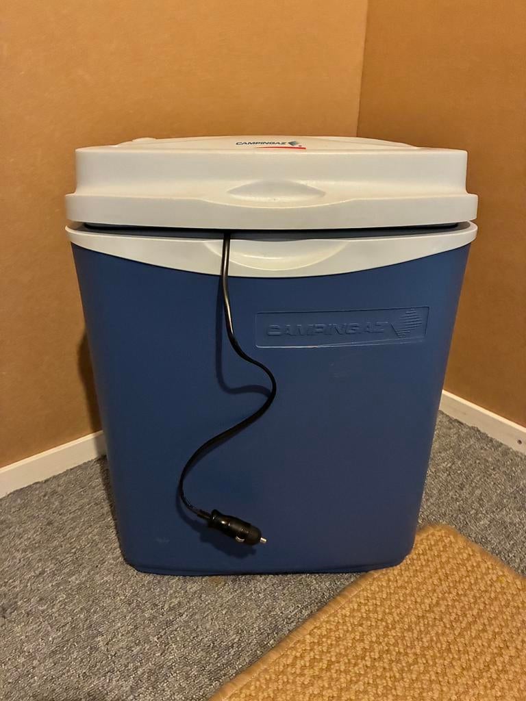 Koelbox op 12 volt, Ophalen, Zo goed als nieuw, Koelbox, Elektrisch