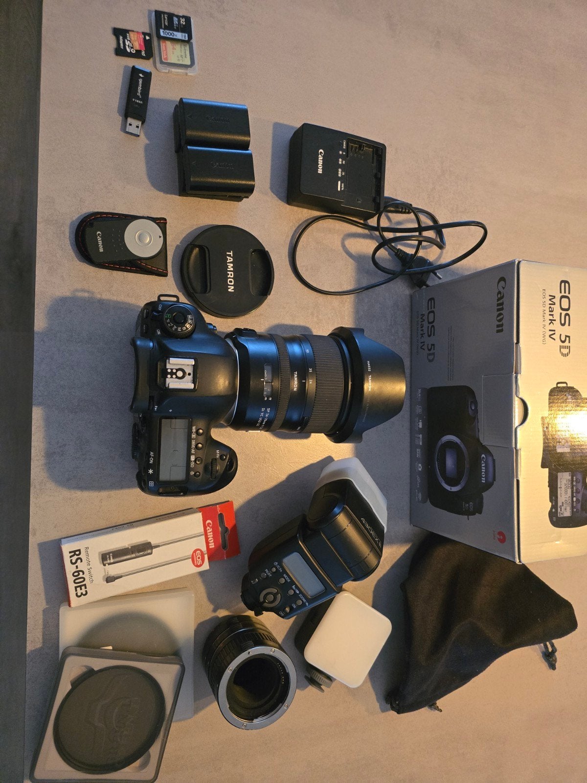 Complete Pro Set: Canon 5D Mark IV + Tamron 24-70mm f/2.8 G2, Ophalen of Verzenden, Gebruikt