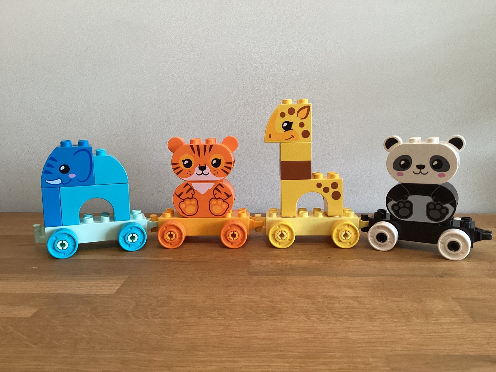 Duplo dierentrein, Kinderen en Baby's, Speelgoed | Duplo en Lego, Ophalen of Verzenden, Zo goed als nieuw, Duplo