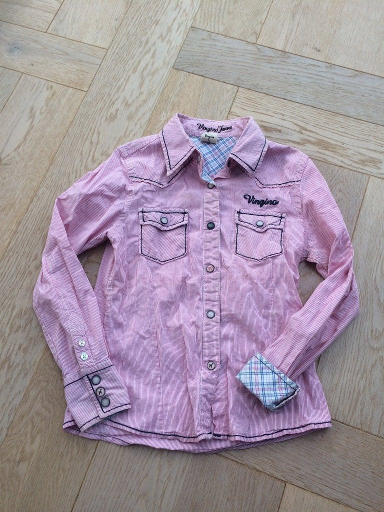 Leuke streepblouse van Vingino maat 122/128 - zgan, Kinderen en Baby's, Kinderkleding | Maat 122, Zo goed als nieuw, Meisje, Overhemd of Blouse