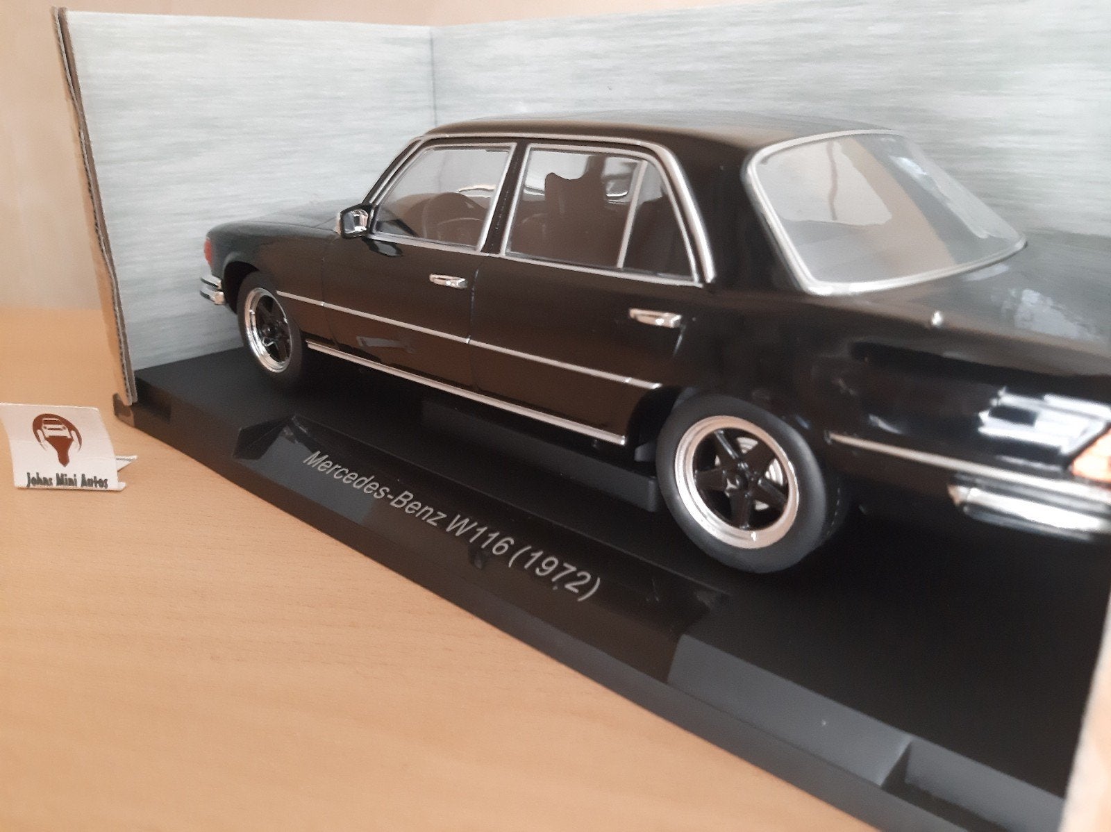 Mercedes Benz S-Klasse (W116) 1972 zwart van MCG 1:18, Hobby en Vrije tijd, Modelauto's | 1:18, Overige merken, MCG, Auto, Nieuw