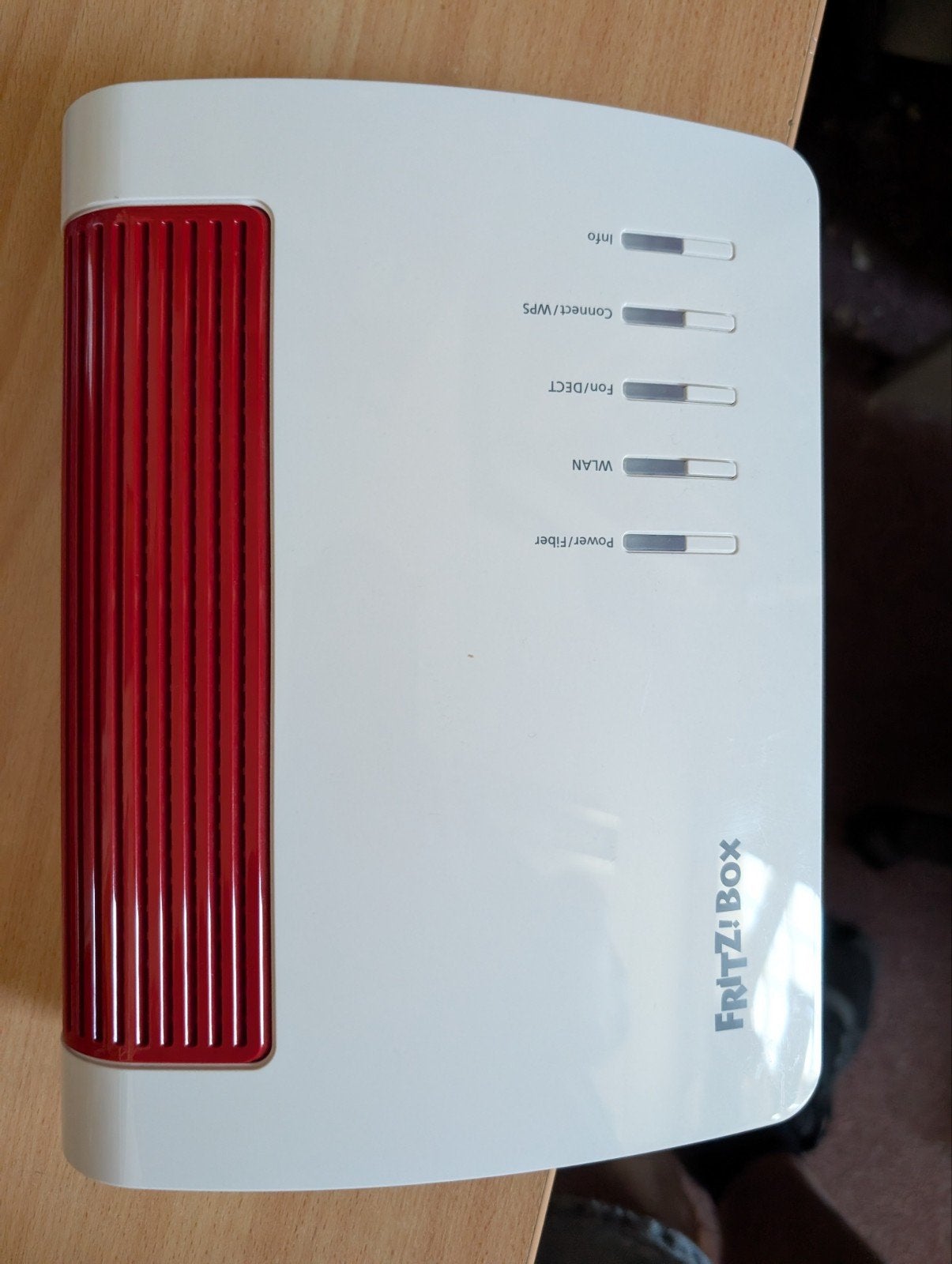 Fritz!Box 5590 Fiber - Snelle en Betrouwbare Glasvezelrouter, Ophalen of Verzenden, Zo goed als nieuw, Router met modem, Fritz!Box
