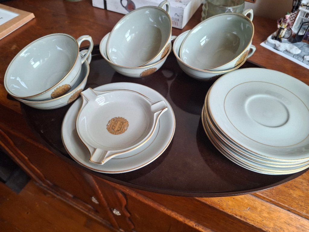Vintage theeservies met asbak Plazuid Gouda, Ophalen
