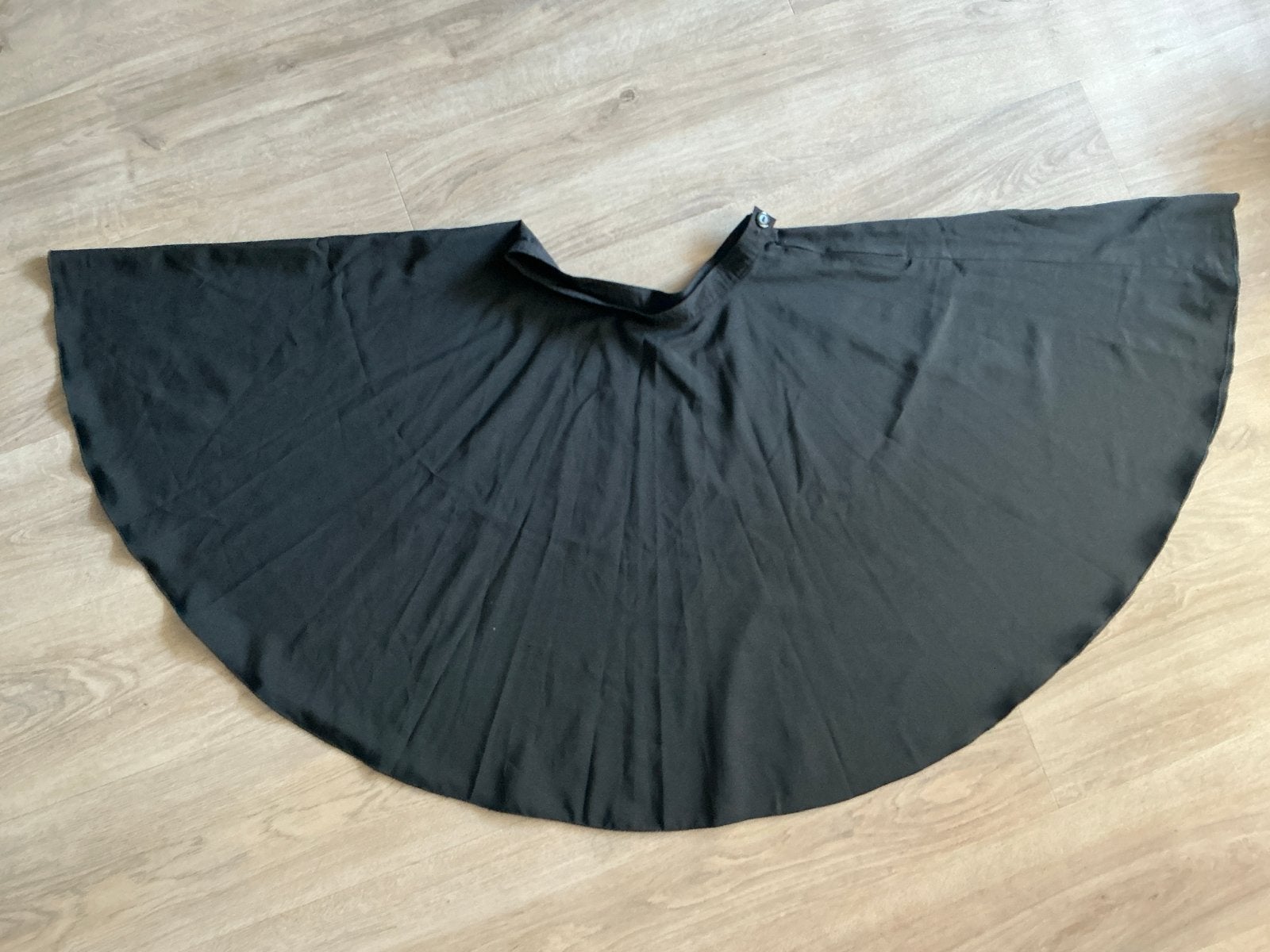 Zwarte Cirkelrok, Rock & Roll stijl, vintage, Kleding | Dames, Rokken, Maat 38/40 (M), Zwart, Ophalen of Verzenden, Knielengte