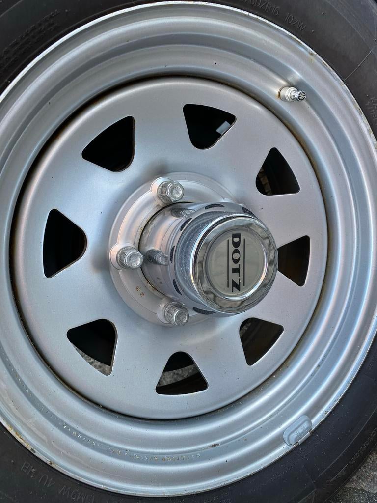 Dotz velgen met all season banden 225x60x16, Ophalen, Gebruikt, Suzuki