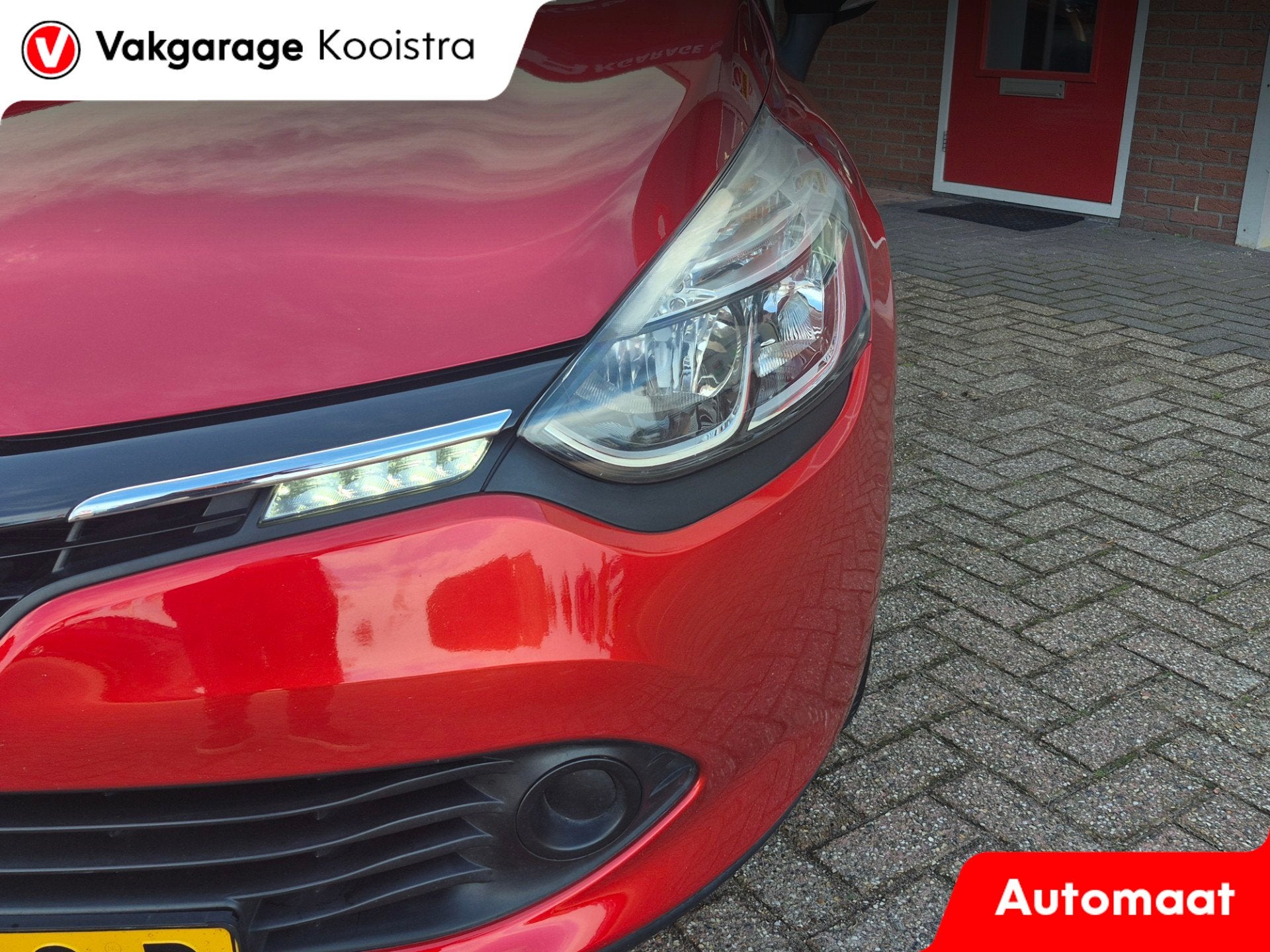 Renault Clio Estate 1.2 Expression AUTOMAAT Navi|PDC, Stof, 4 cilinders, Met garantie (alle), 19 km/l