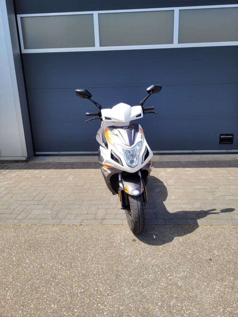 AGM R8 / 45km /4takt, Gebruikt, Benzine, Ophalen, Overige merken