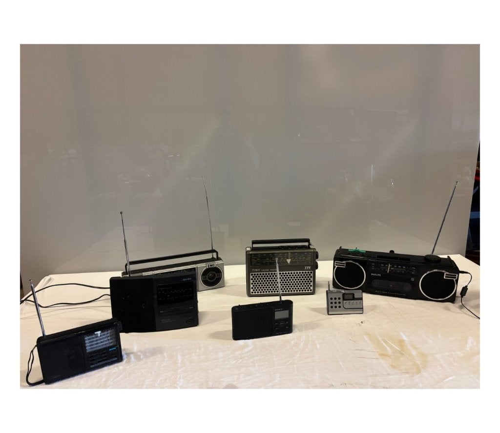 Partij vintage radio's: Grundig Yacht Boy, Philips, Sony, Gebruikt, Niet bekend (tweedehands product), Grundig, Philips, Sony en International (tweedehands product)