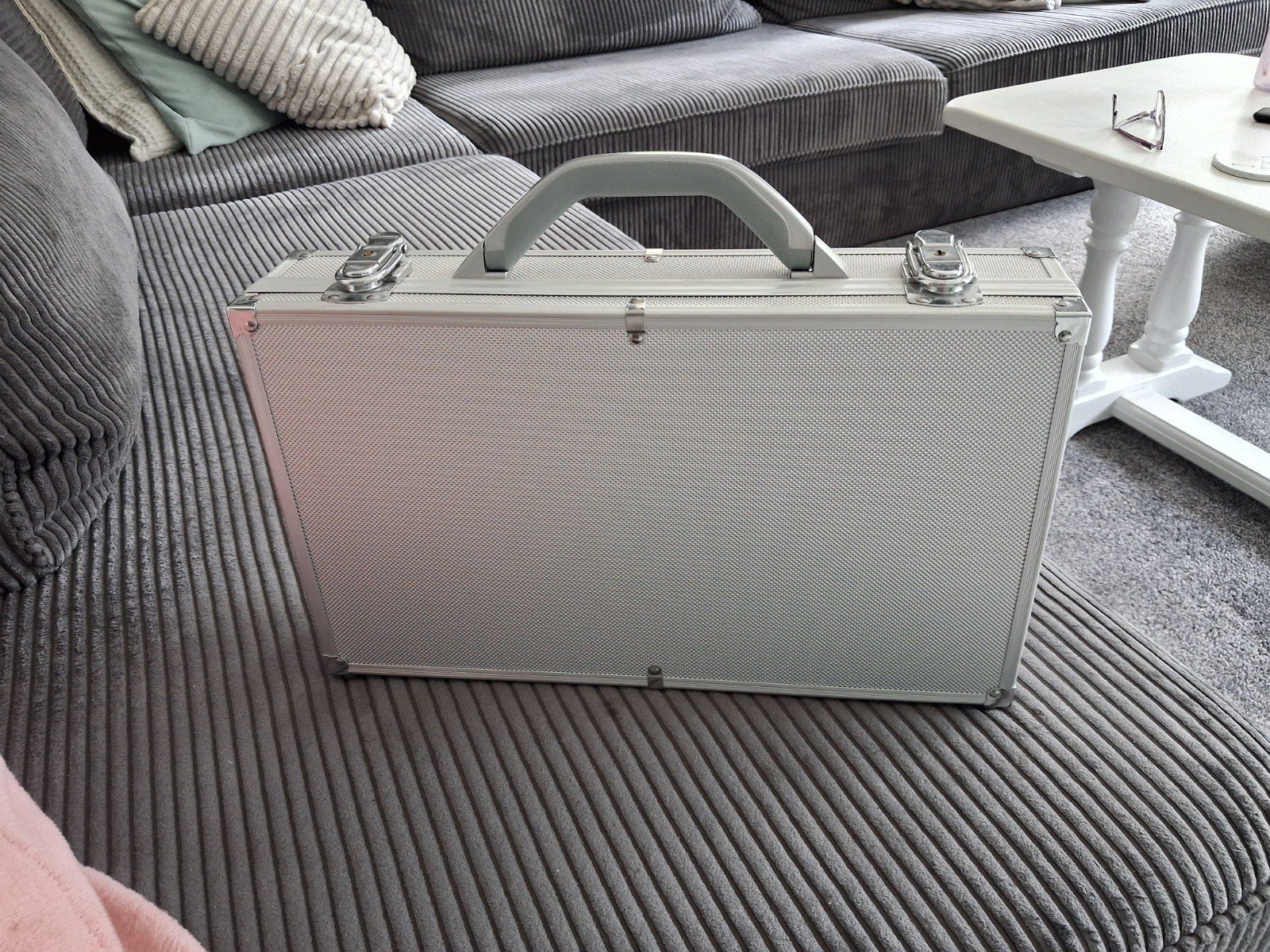 Aluminium Muntenkoffer met 5 rood fluwelen tabletten, Ophalen, Overige typen