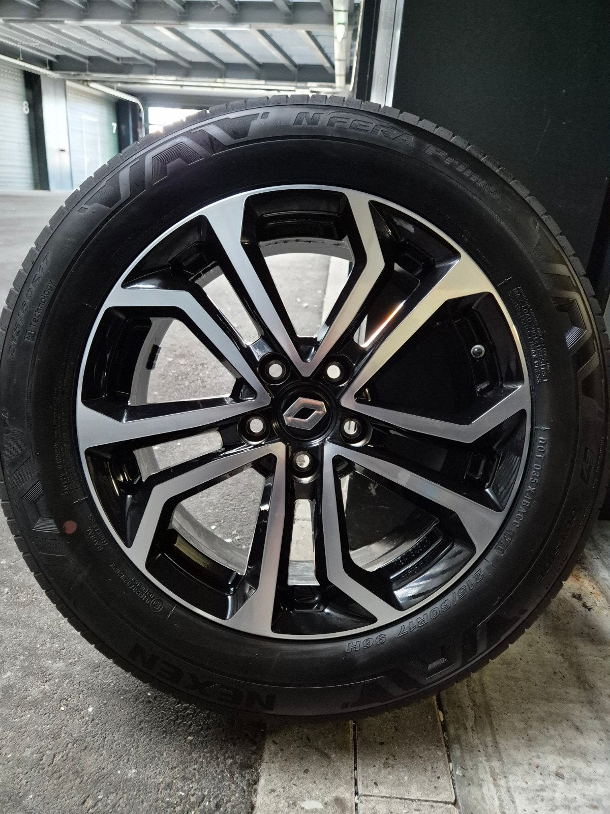 5x114.3 / 17inch RENAULT CAPTUR / KADJAR ZOMERSET ALS NIEUW, Auto-onderdelen, Banden en Velgen, Ophalen, Banden en Velgen, Nieuw