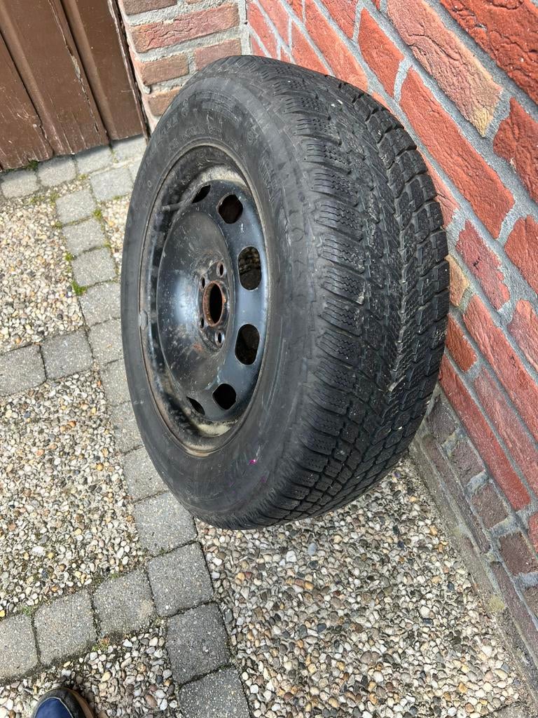 Velg met band 16 voor subaruh trezia 2012 of voor toyota, Ophalen of Verzenden