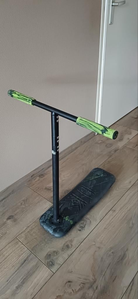 NKD trampoline step, Fietsen en Brommers, Steps, Ophalen of Verzenden, Gewone step