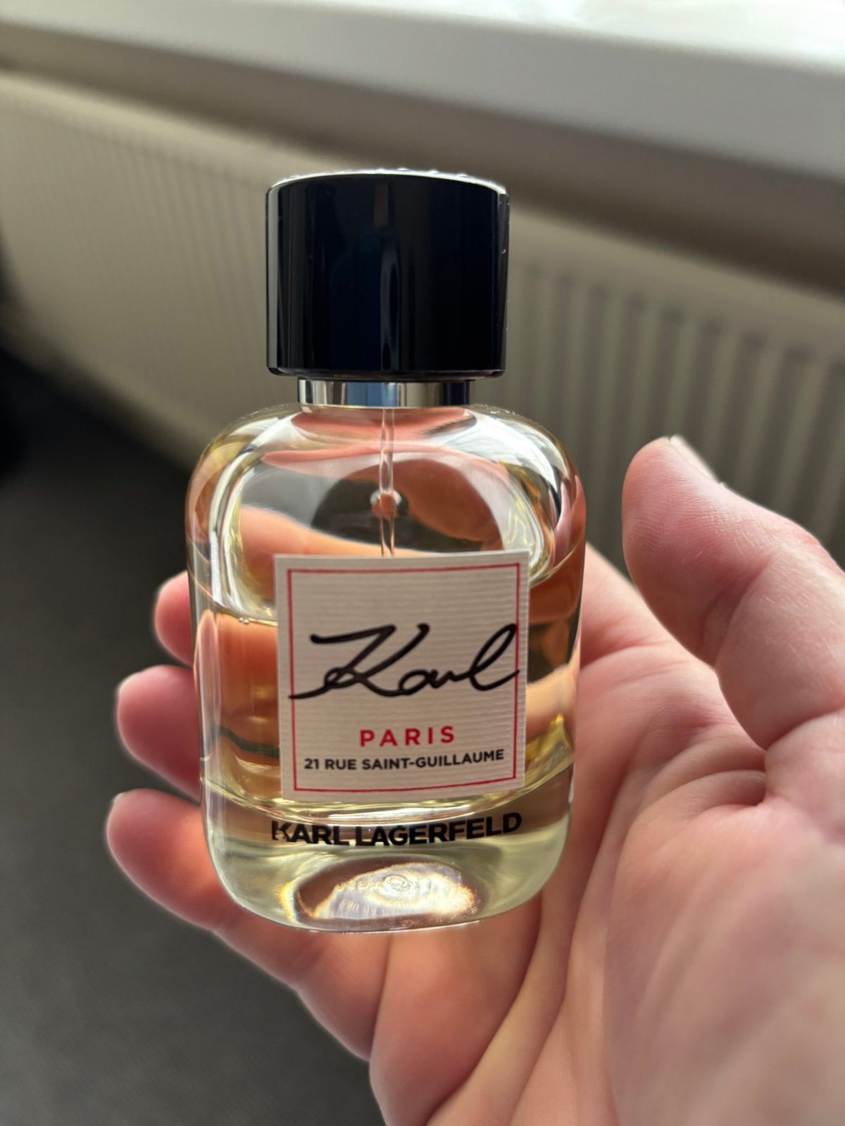 Dames parfum, Ophalen, Zo goed als nieuw