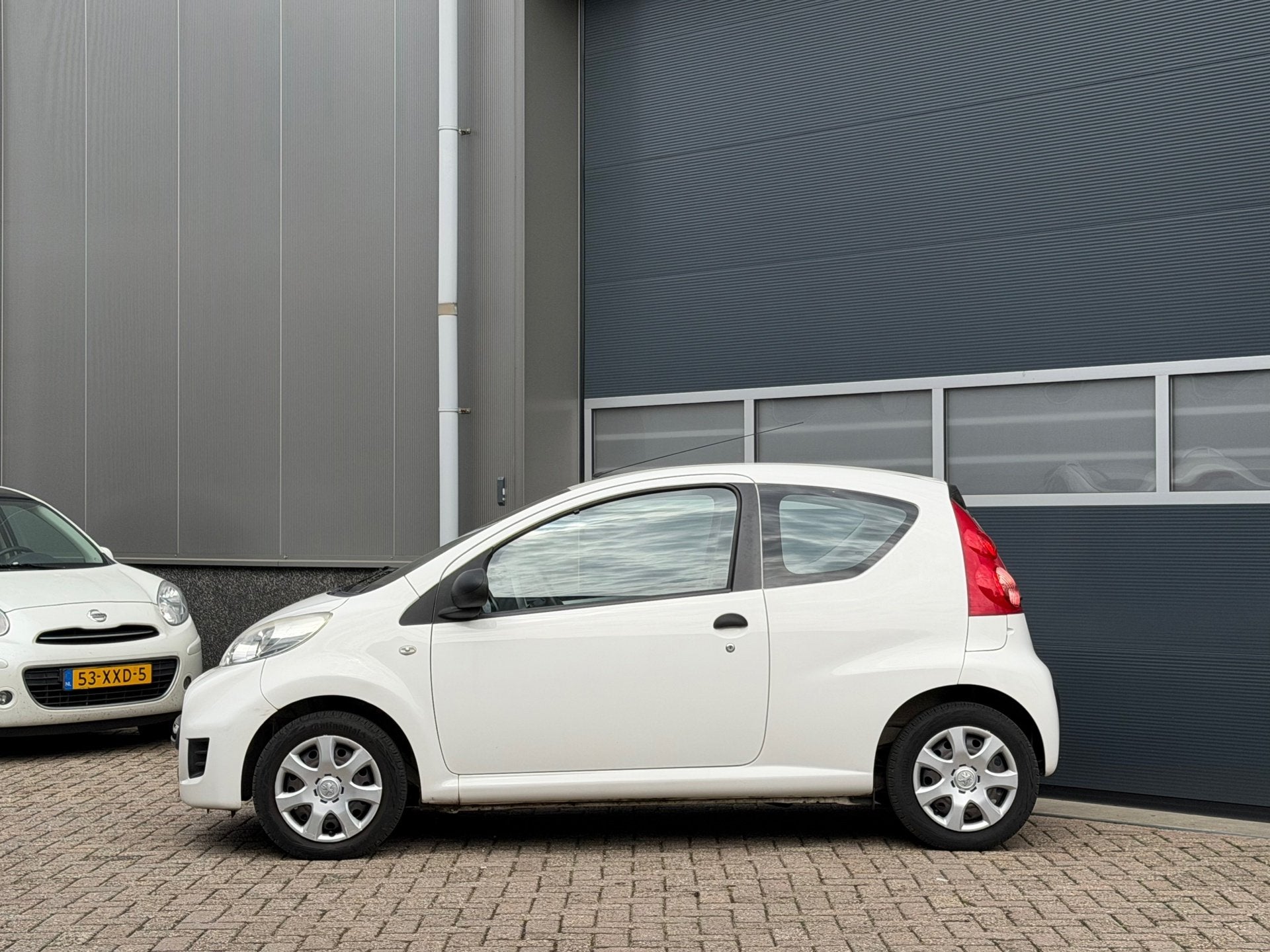 Peugeot 107 1.0-12V XR bj.2010 Stuurbekr|Radio|Nette staat., Voorwielaandrijving, Stof, 4 stoelen, Origineel Nederlands