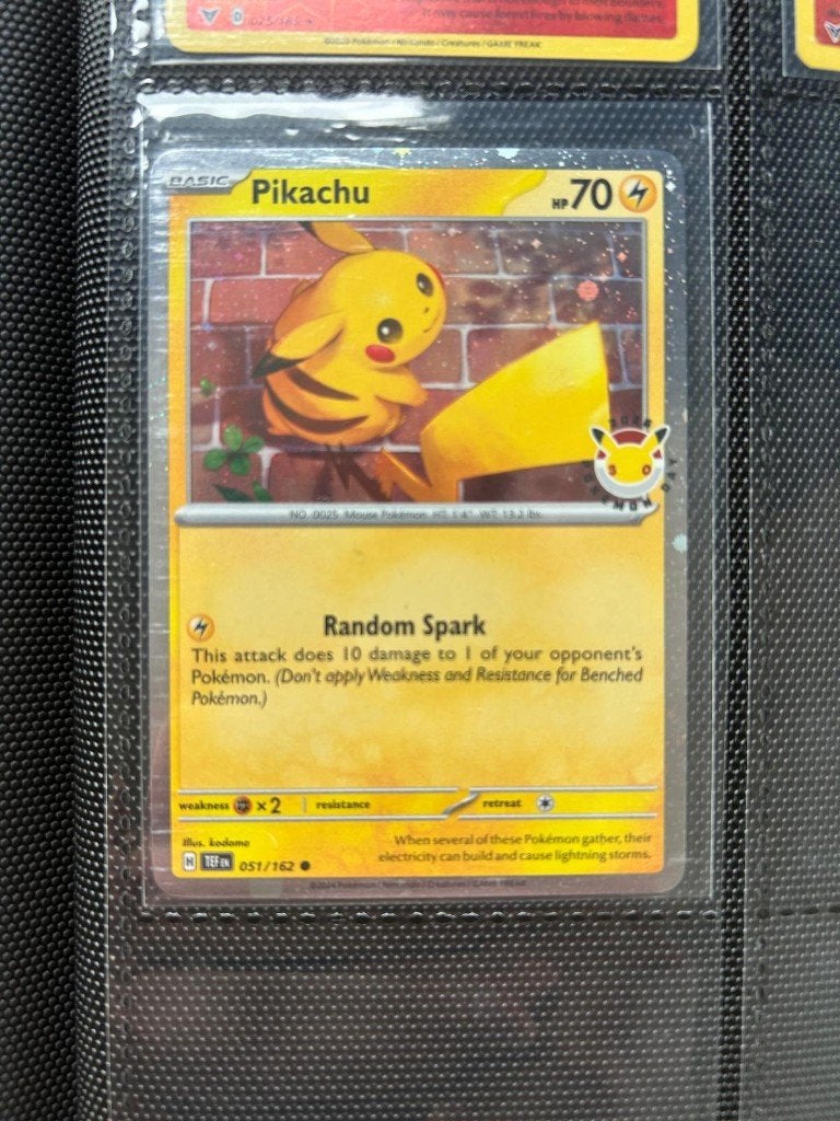 Pokemon Pikachu [2026 Pokemon Day] #51, Ophalen of Verzenden, Nieuw, Losse kaart, Foil