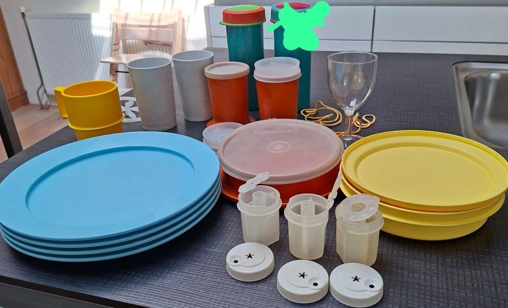 Tupperware bekers en borden, Huis en Inrichting, Ophalen of Verzenden, Gebruikt, Overige typen