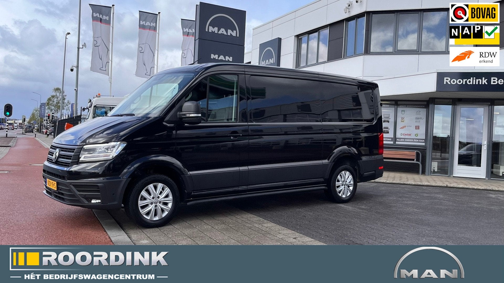 Volkswagen Crafter 140 pk laag dak L3H2 17" LMV, sidesteps,, Stof, Gebruikt, 4 cilinders, Volkswagen
