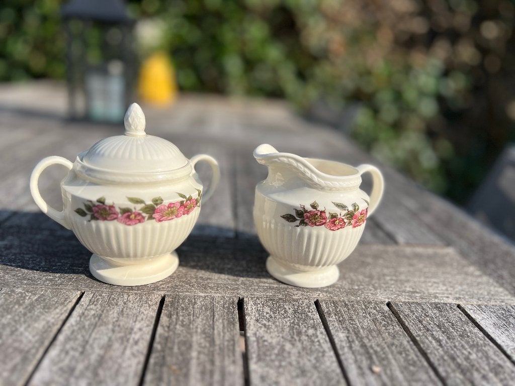 Wedgwood Briar Rose – suiker- en melkstel, Overige typen, Ophalen of Verzenden, Zo goed als nieuw, Overige stijlen