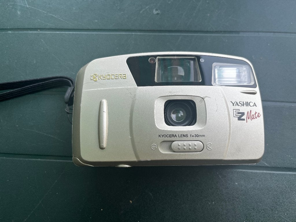 Kyocera Yashica EZ Mate analoge camera, Ophalen of Verzenden, Gebruikt, Compact, Overige Merken