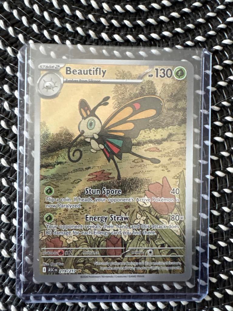 Beautifly 219/217 Gold Secret Rare Pokemon kaart, Ophalen, Zo goed als nieuw, Losse kaart, Foil