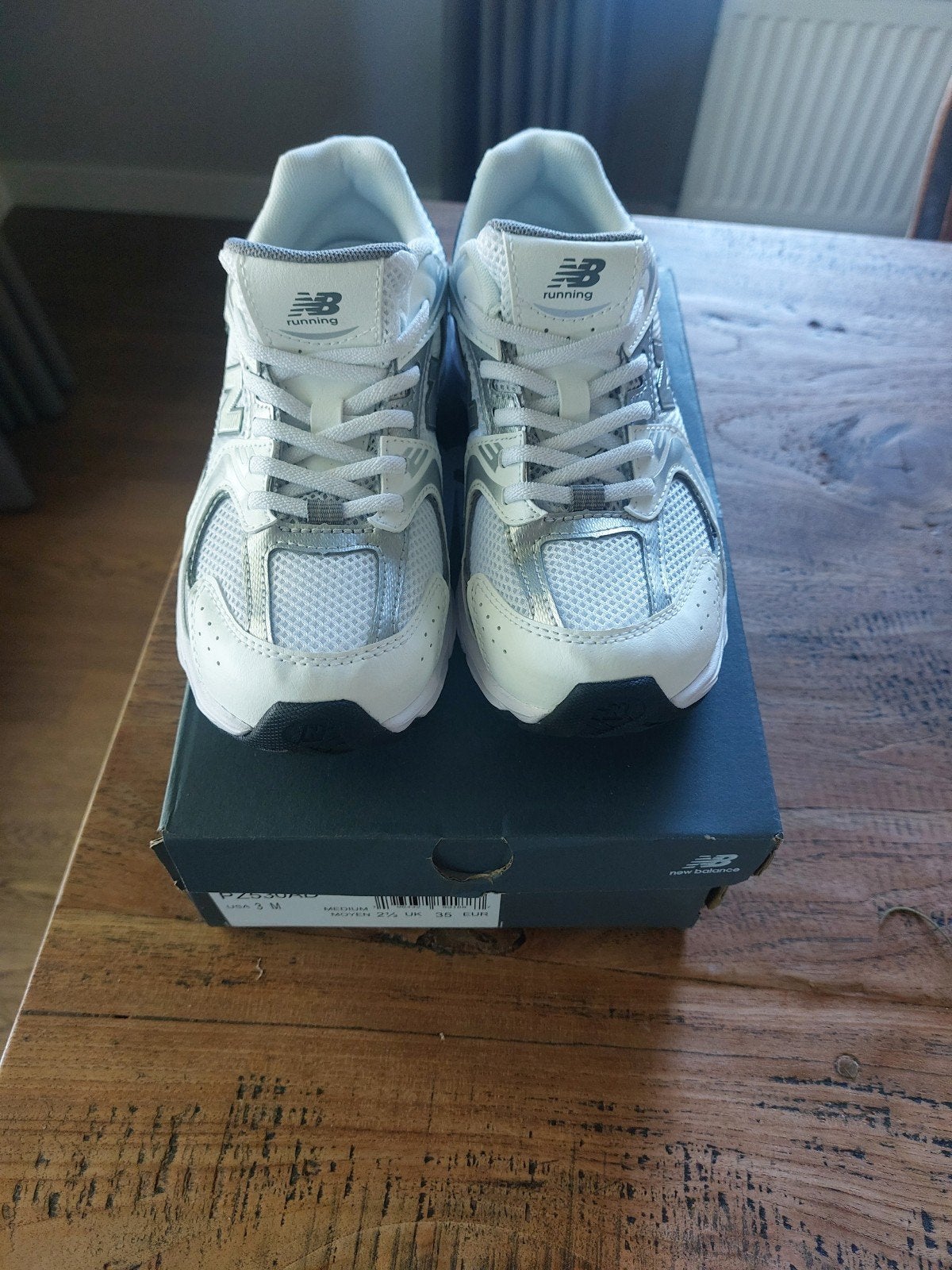 New Balance sneakers 530- Maat 35, Kinderen en Baby's, Kinderkleding | Schoenen en Sokken, Verzenden, Nieuw, Jongen of Meisje