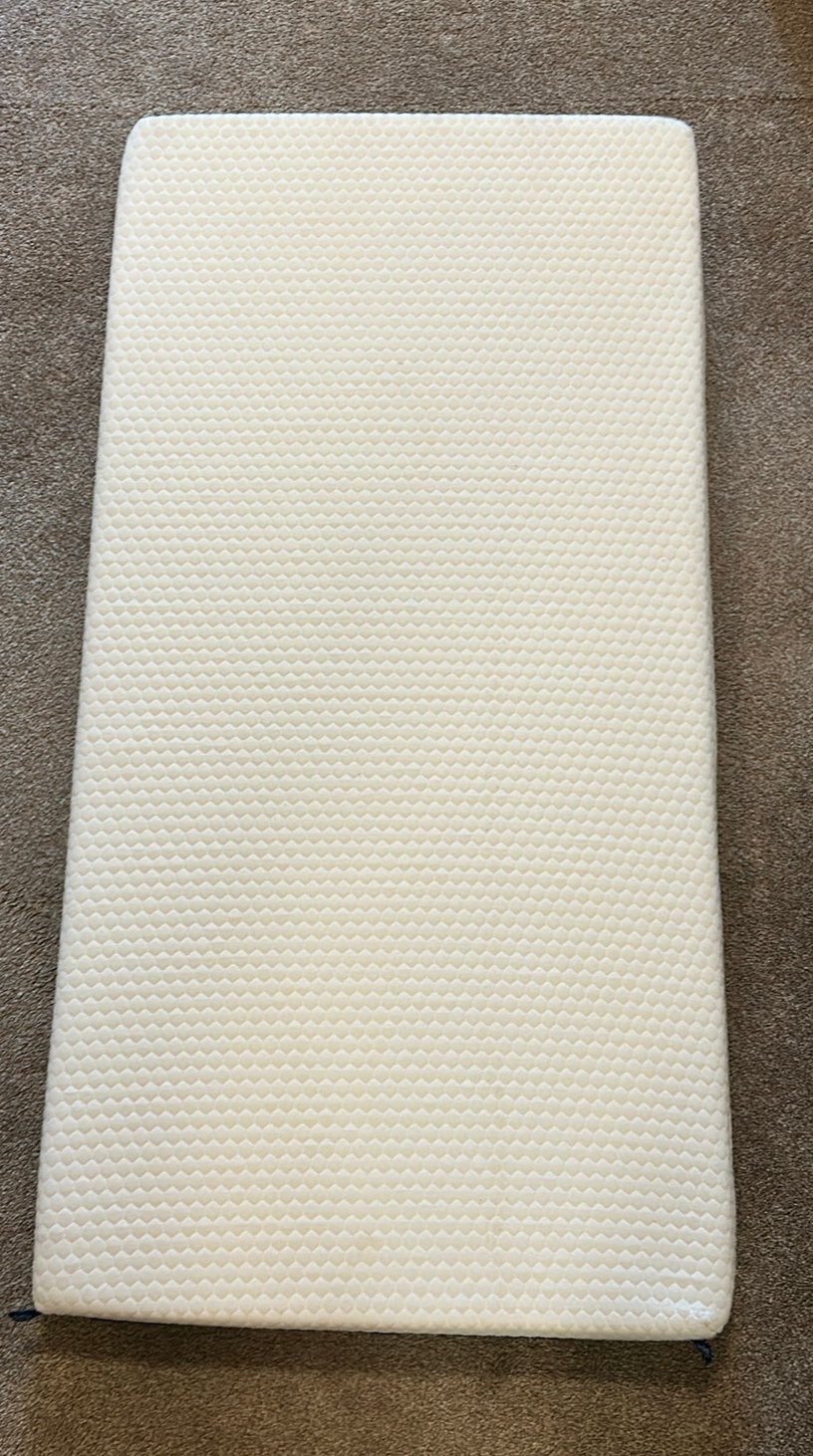 Aerosleep matras 60x120, zo goed als nieuw, Ophalen, Jongetje of Meisje, Wit, Overige typen