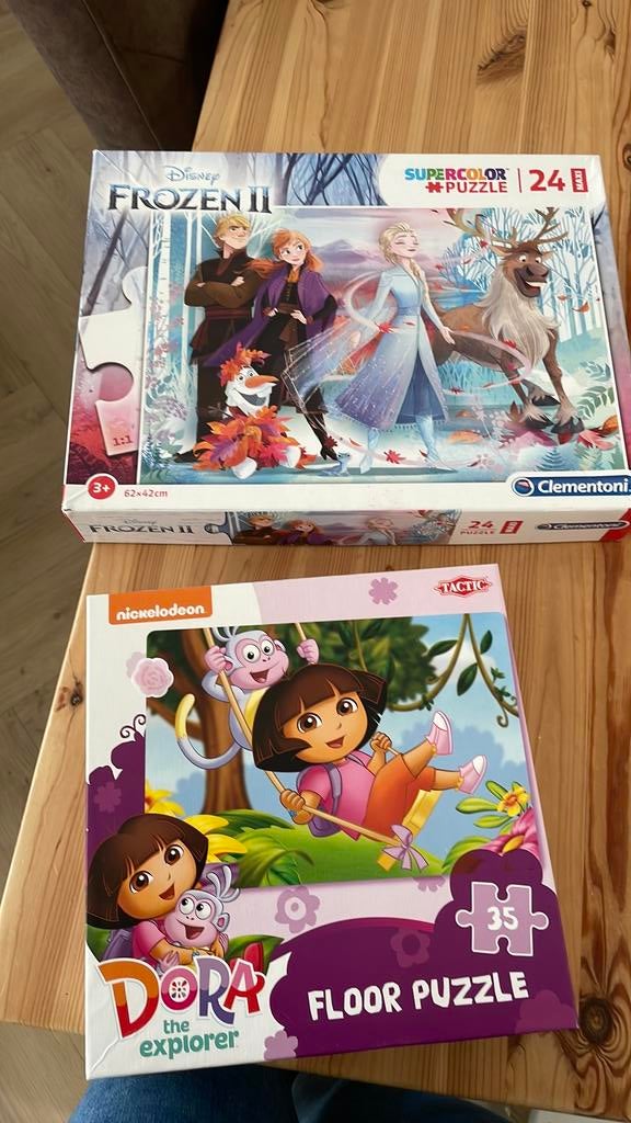GRATIS 2 puzzels, Ophalen, Zo goed als nieuw
