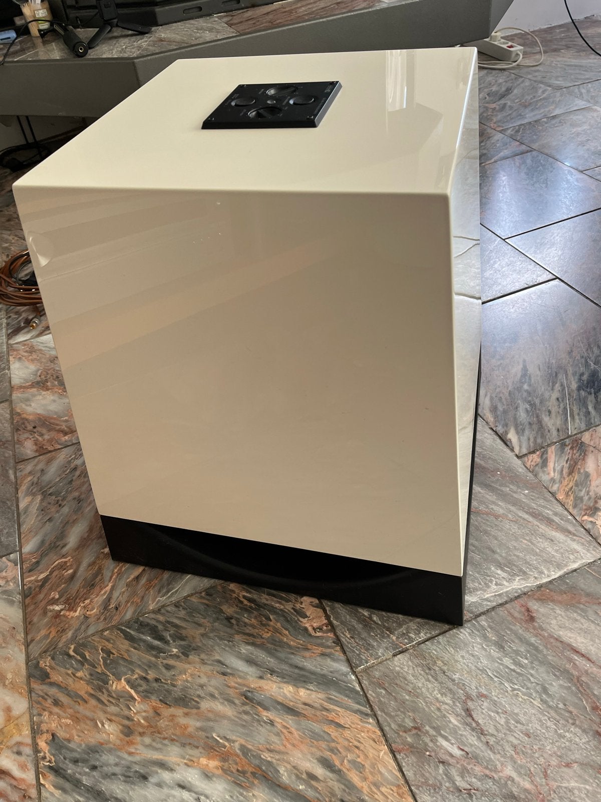 Yamaha NS-SW700 Subwoofer - Wit (Zo goed als nieuw), Ophalen, Zo goed als nieuw, Subwoofer, Overige merken