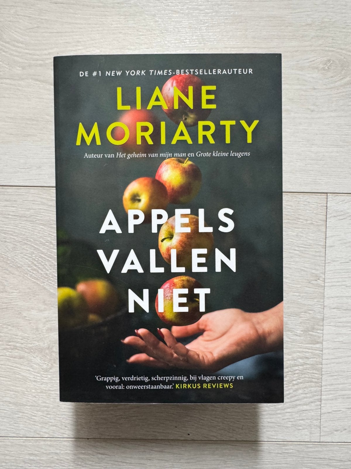 Nieuwstaat Appels vallen niet leesboek boek Liane Moriarty, Ophalen of Verzenden, Nieuw