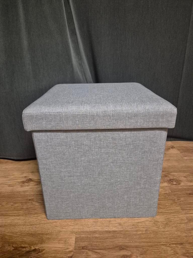 Grijze stoffen opbergpoef met deksel, Ophalen, Minder dan 50 cm, Modern, praktisch, Vierkant