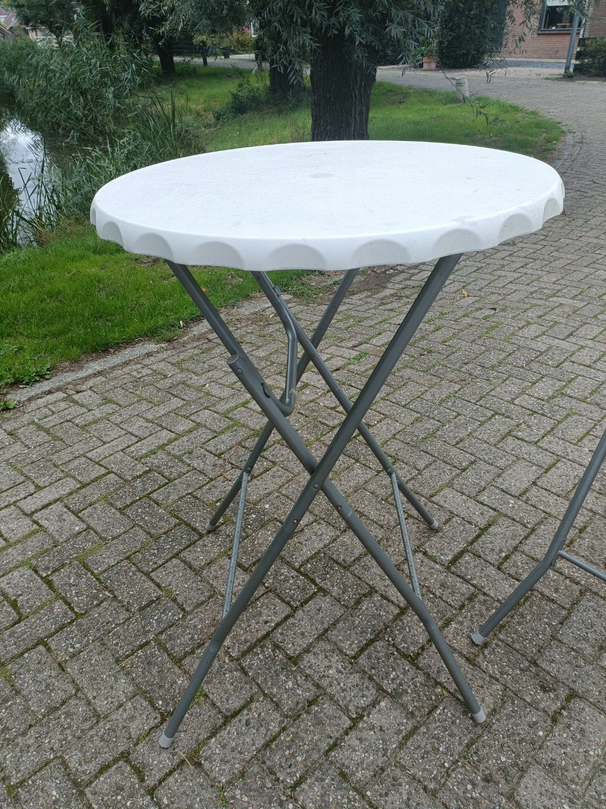 2x Gebruikte statafels, ideaal voor feestjes, Huis en Inrichting, Tafels | Statafels, Ophalen, Gebruikt