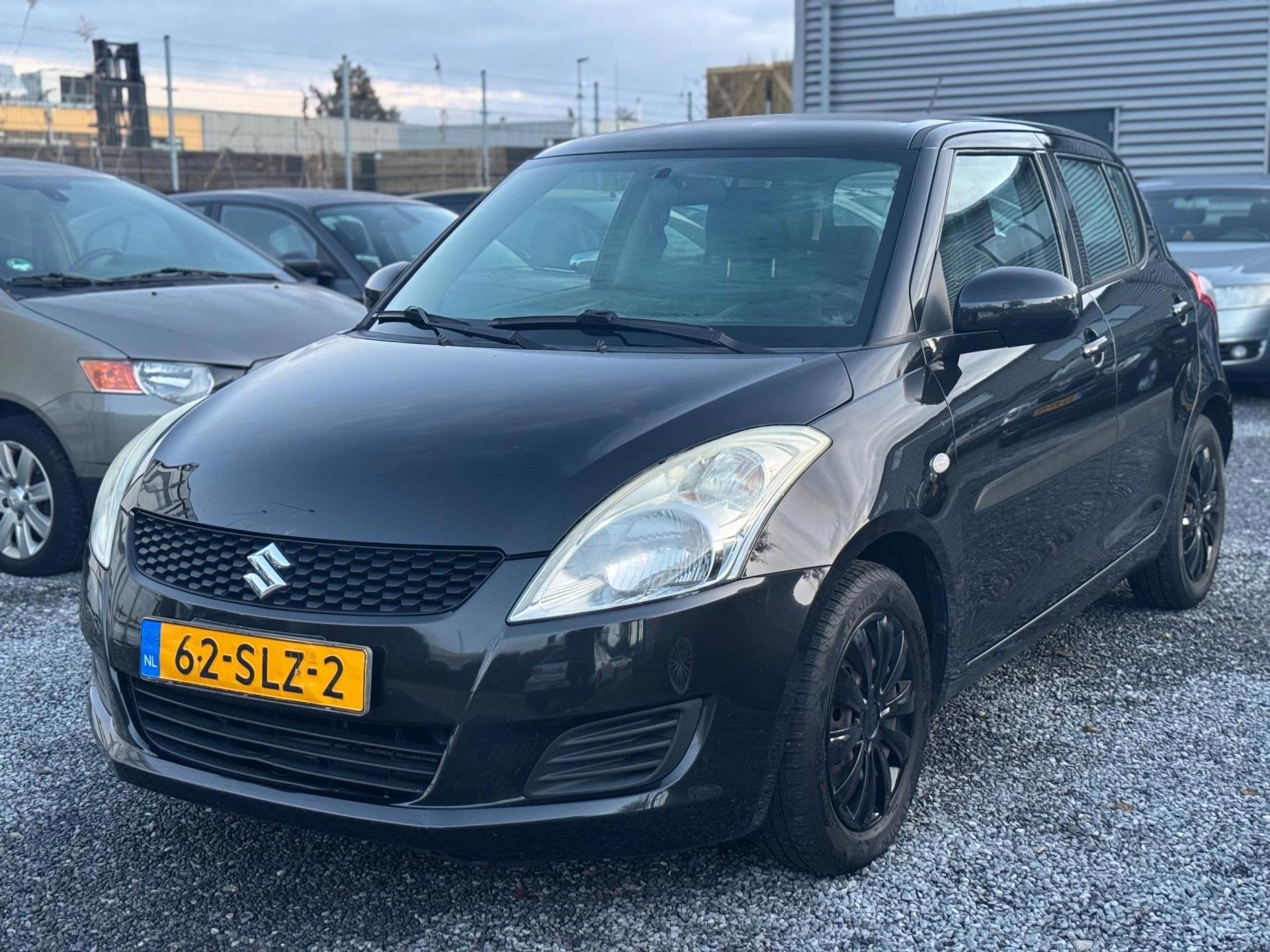 Suzuki Swift 1.2 Comfort EASSS Airco 5 Deurs Zwart Elektrisc, Auto's, Voorwielaandrijving, Gebruikt, 4 cilinders, 400 kg