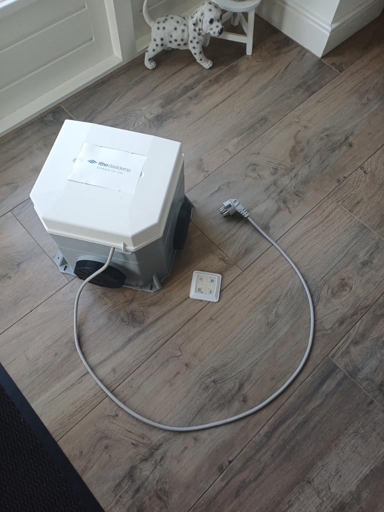 Afzuiging, Doe-het-zelf en Verbouw, Ventilatie en Afzuiging, Ophalen, Zo goed als nieuw, Afzuiger