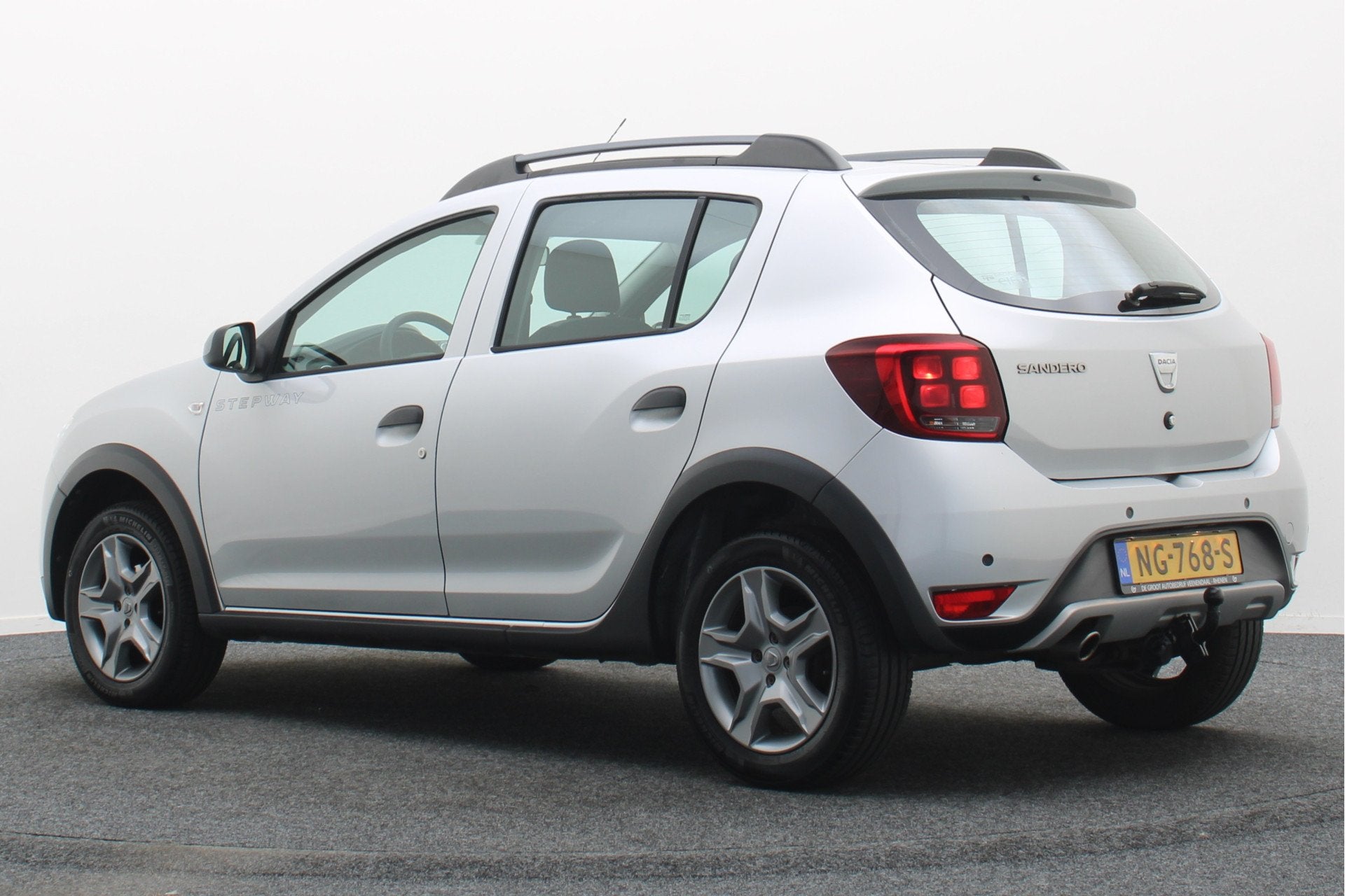 Dacia Sandero 0.9 TCe SL Stepway LED, Navigatie, Cruise, Tre, Voorwielaandrijving, 898 cc, Stof, Origineel Nederlands