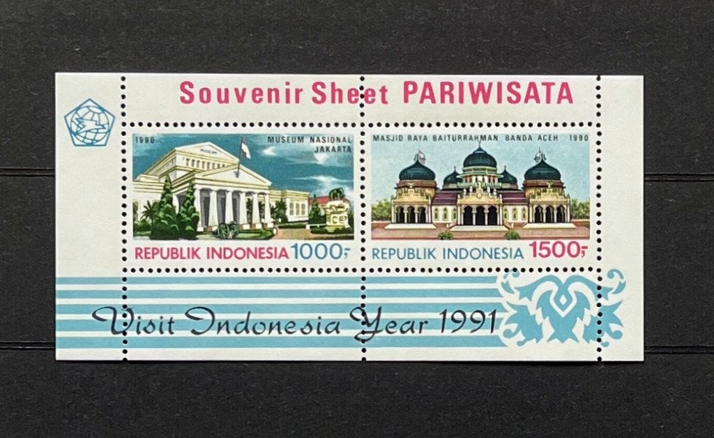 Indonesië Postfris 1990 Blok 72 Moskee Nationaalmuseum, Ophalen of Verzenden, Postfris, Zuidoost-Azië