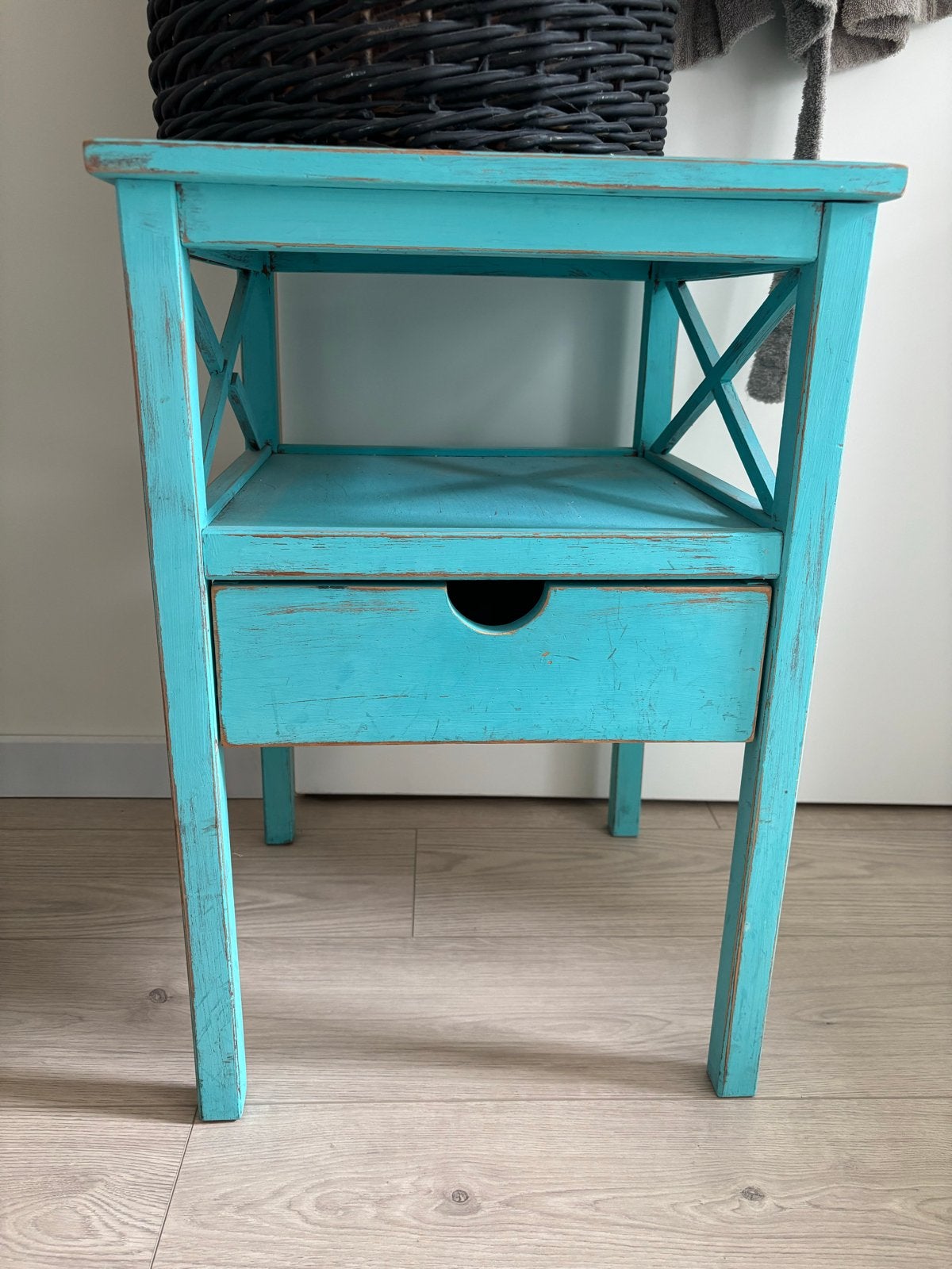 Turquoise bijzettafel met lade - B41,5 D41,5 H61, Ophalen, Minder dan 55 cm, Gebruikt, Vierkant