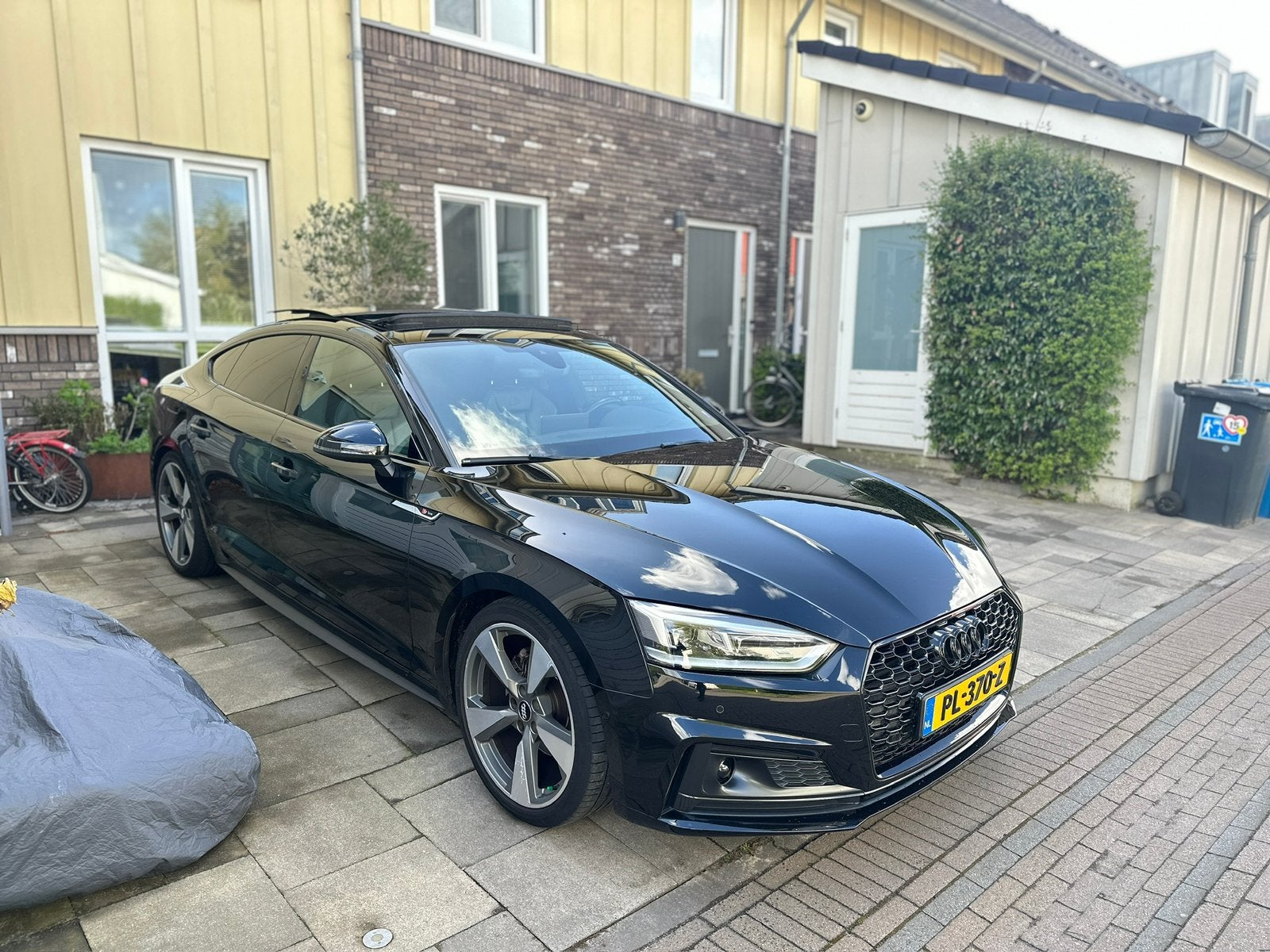 Audi A5 2.0 Tfsi 190pk S Tronic 2017 Zwart, Auto's, Audi, 1984 cc, 1435 kg, Zwart, 75 €/maand