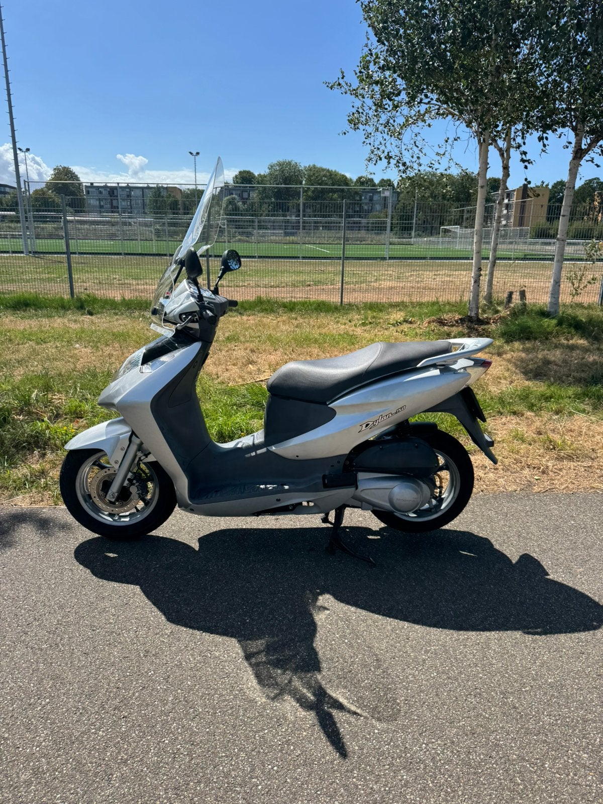 Honda Dylan 150cc lage kilometerstand 6480 km, Motoren, Motoren | Honda, Scooter, Occasion, Particulier, Minimaal motorrijbewijs A2