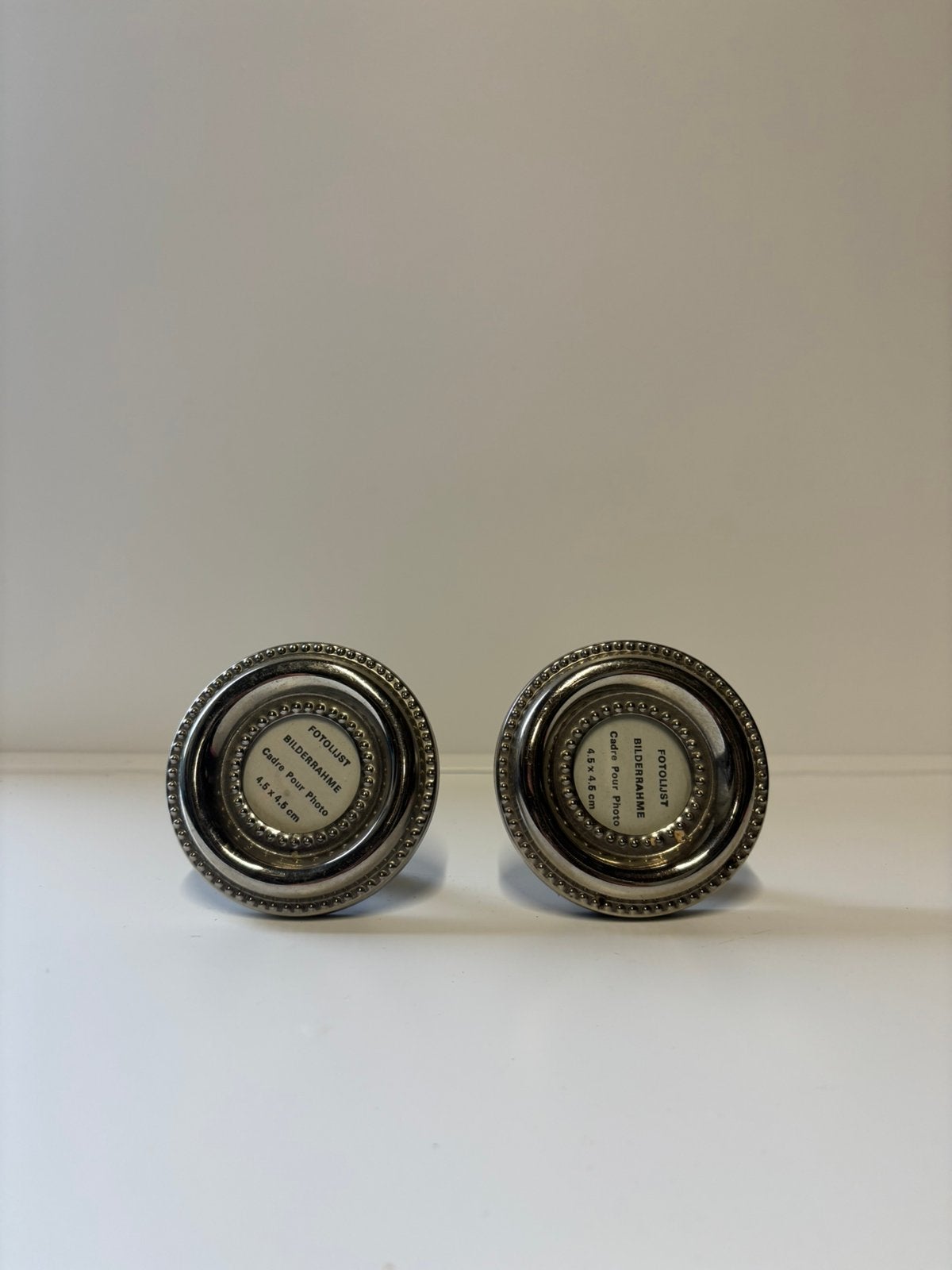 Vintage zilverkleurige metalen ronde fotolijstjed, *, Gebruikt, Zilver, Metaal