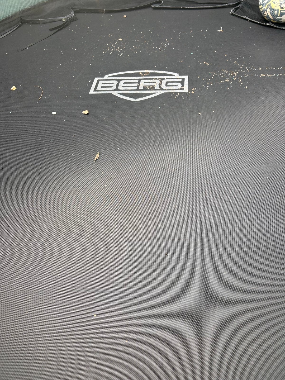 Berg Trampoline Rond 270cm met Veiligheidsnet, Ophalen, Gebruikt