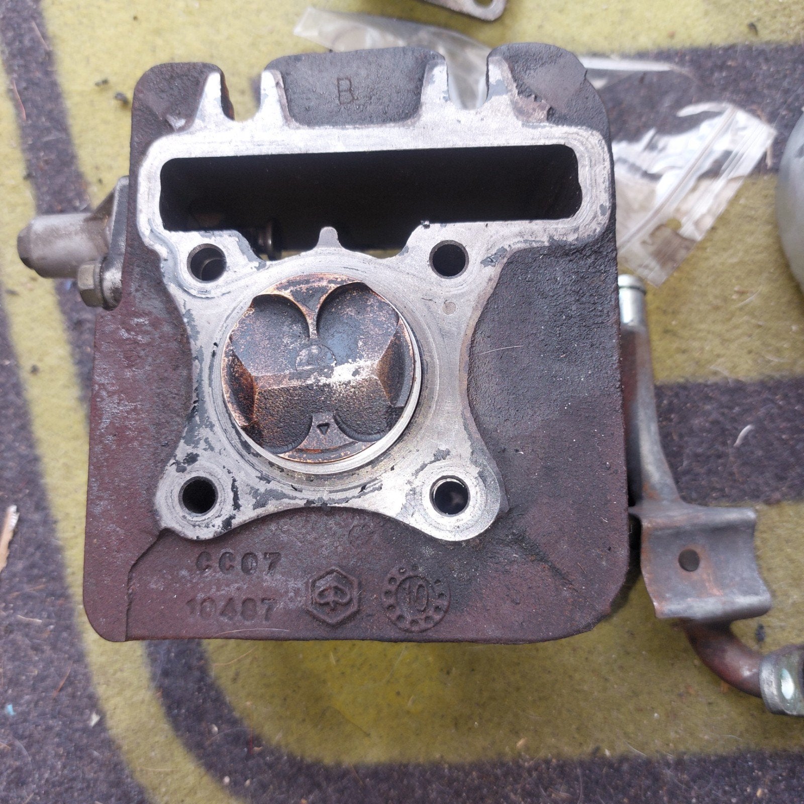 piaggio 4t 4v cilinder 50cc, Ophalen of Verzenden