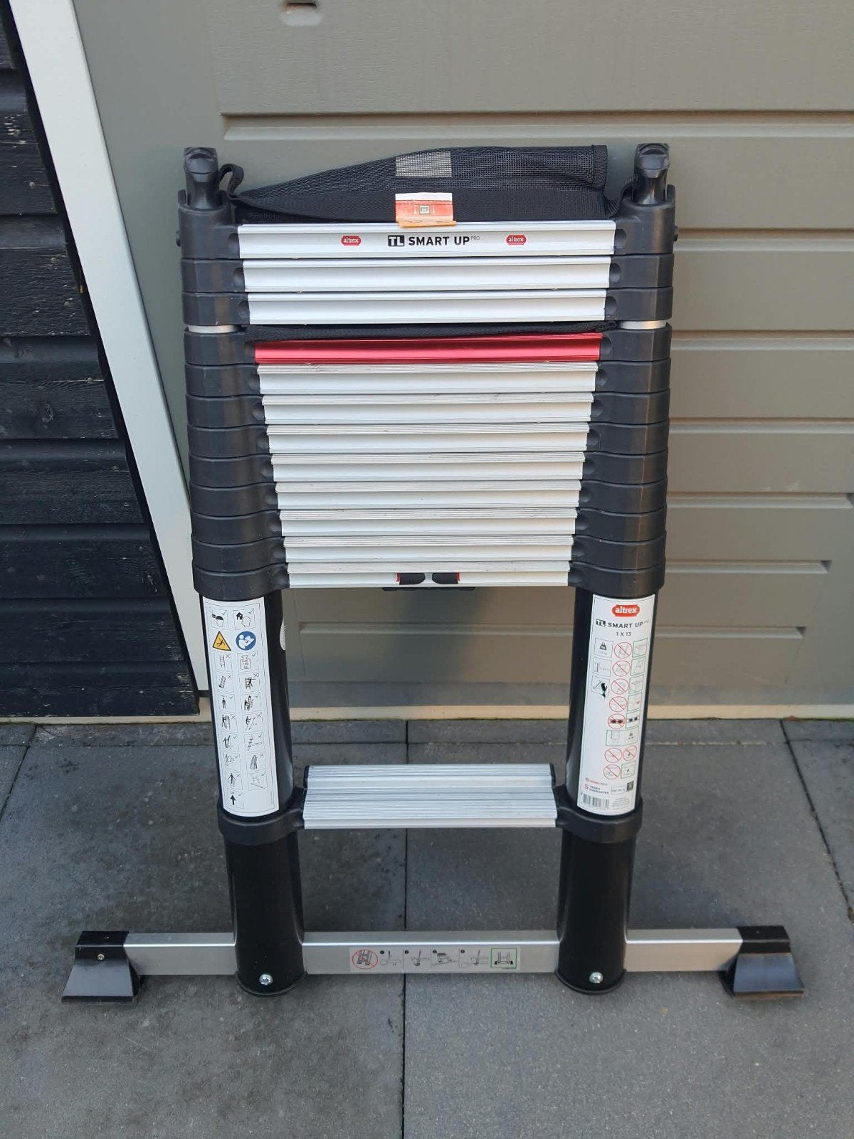 Altrex TL Smart up pro 1x13, Ophalen, Zo goed als nieuw, Ladder, Opvouwbaar of Inschuifbaar